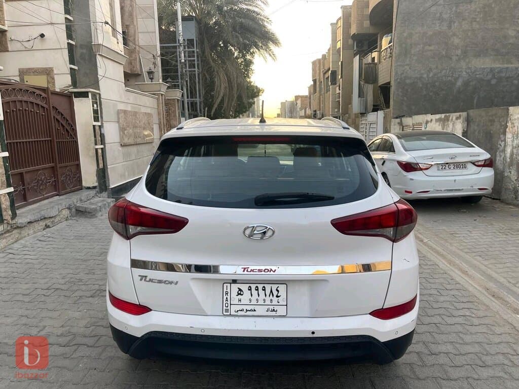 Hyundai Tucson 4