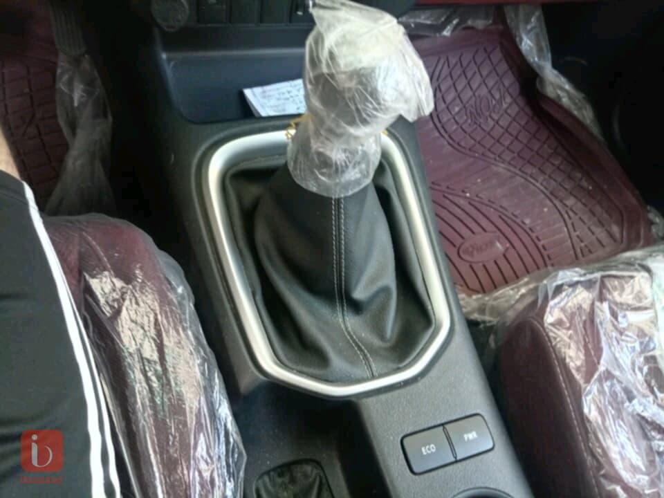 Toyota Hilux Double Cab GLX 6