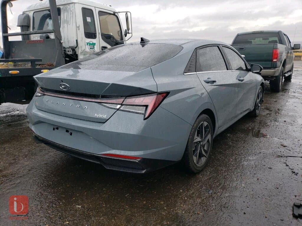 Hyundai Elantra Sport 9