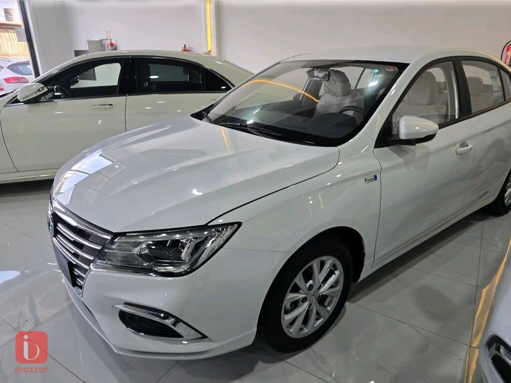 MG MG5 Standard 2