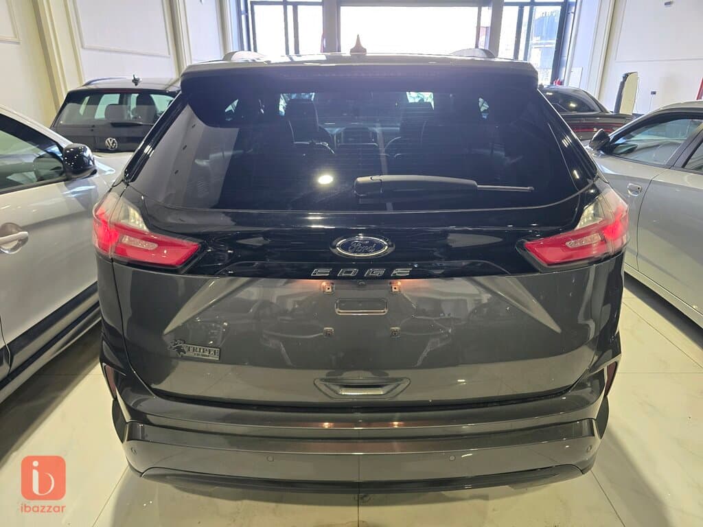 Ford Edge 5