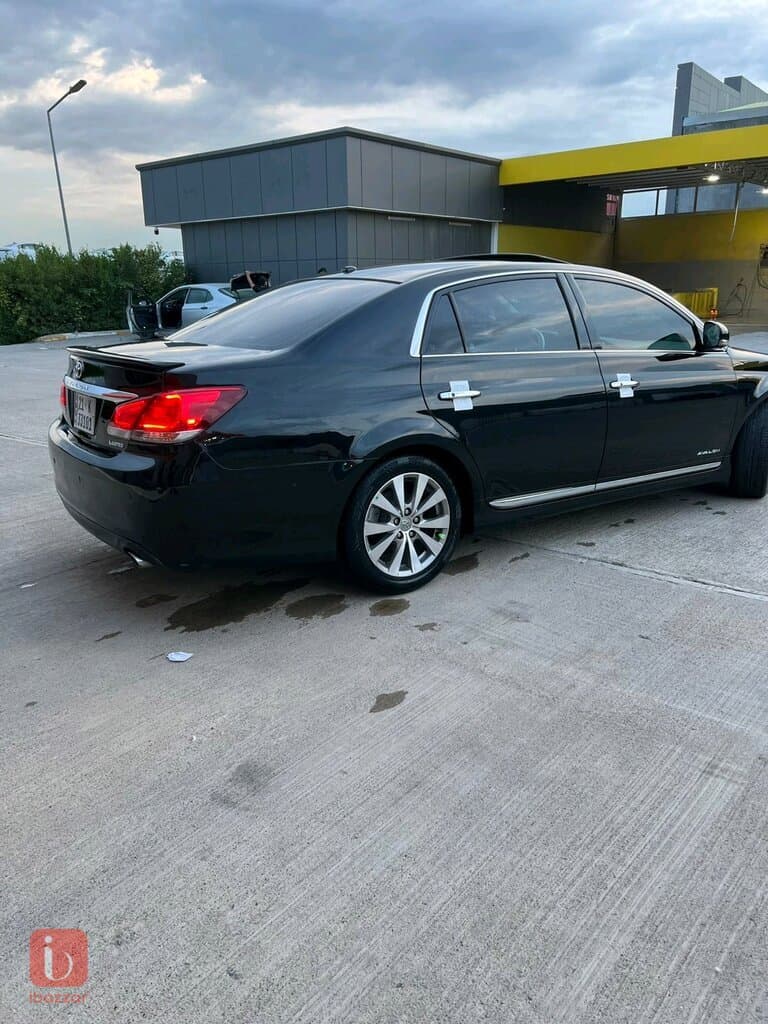 Toyota Avalon Limited 11