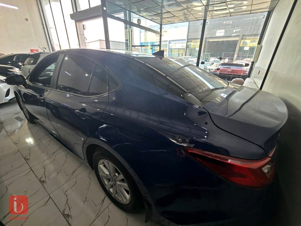 Toyota Camry XSE 3