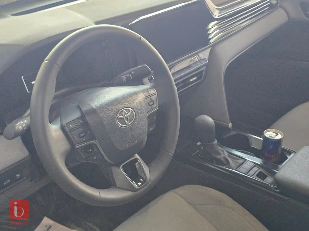 Toyota Camry XSE 6