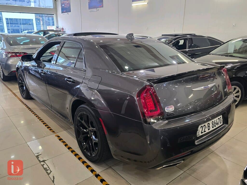 Chrysler 300 S 4