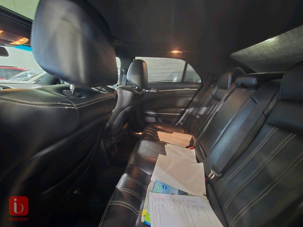 Chrysler 300 S 5