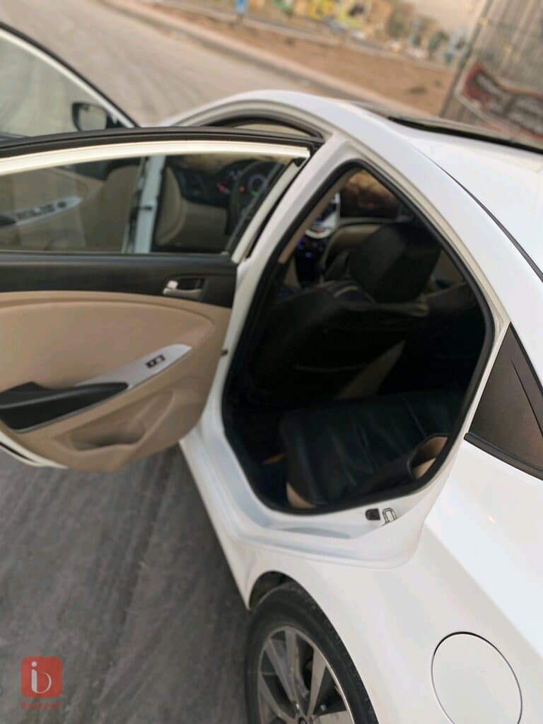 Hyundai Accent 6