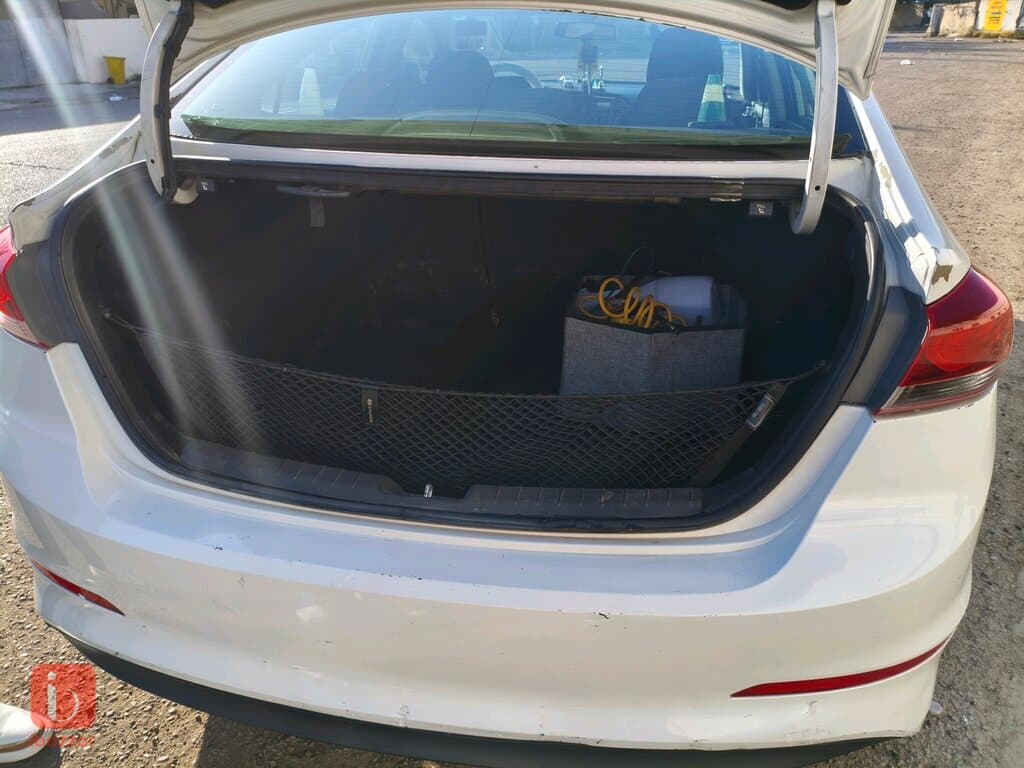 Hyundai Elantra Sport 11