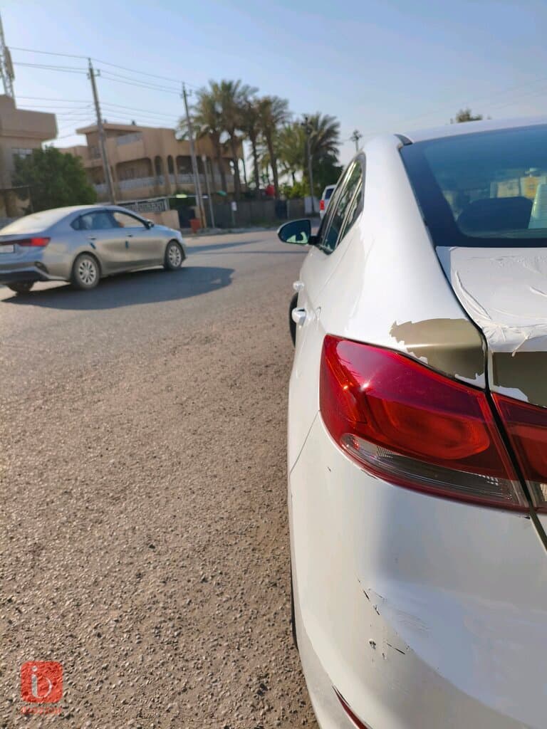 Hyundai Elantra Sport 8