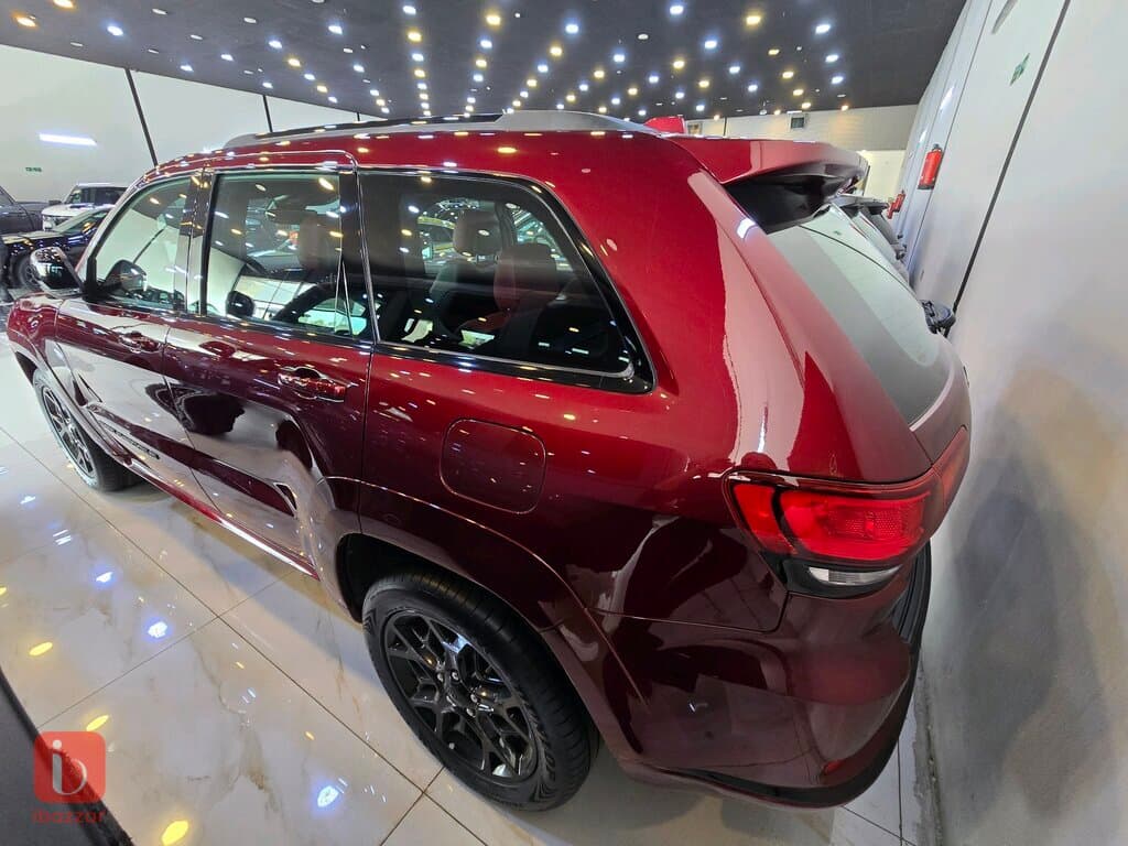Jeep Grand Cherokee S 4