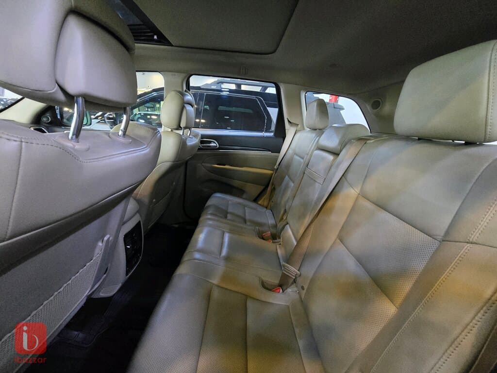 Jeep Grand Cherokee Laredo 5