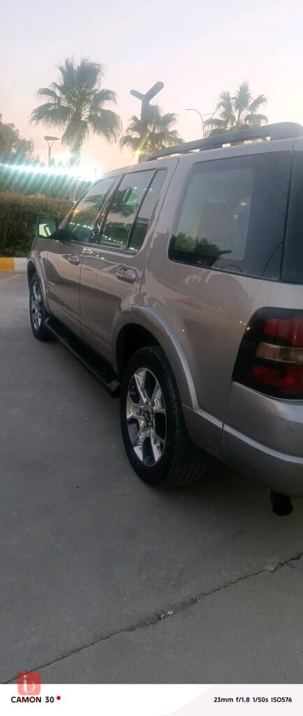 Ford Explorer XLT 14