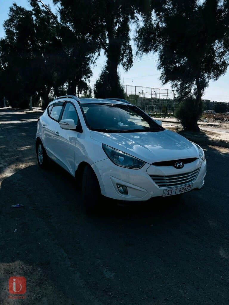 Hyundai Tucson 4