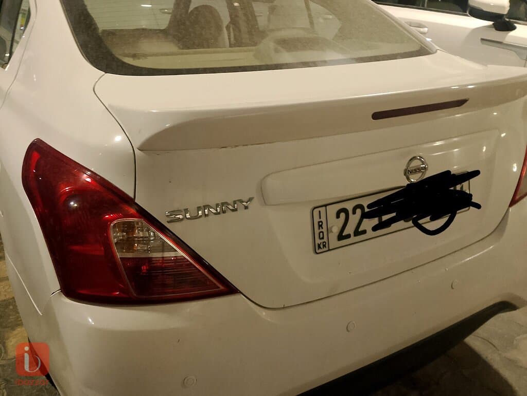Nissan Sunny SV 3