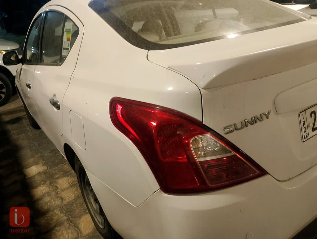 Nissan Sunny SV 5