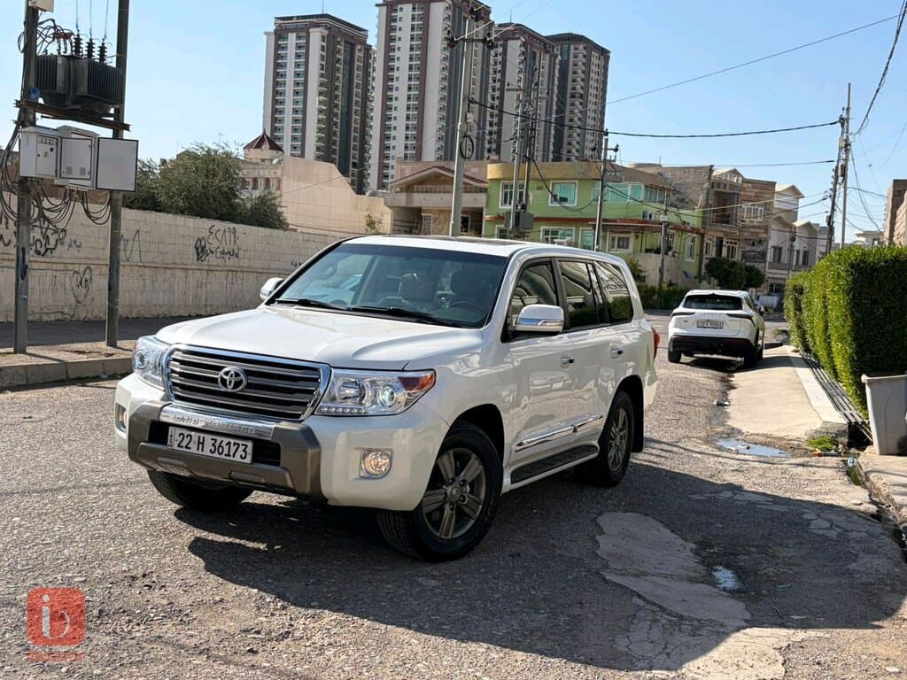 Toyota Land Cruiser GX 2
