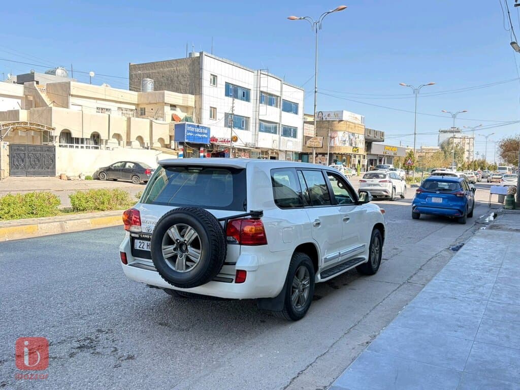 Toyota Land Cruiser GX 4
