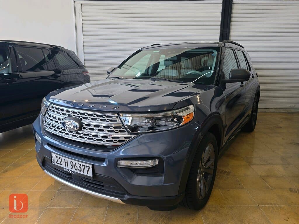 Ford Explorer XLT 2