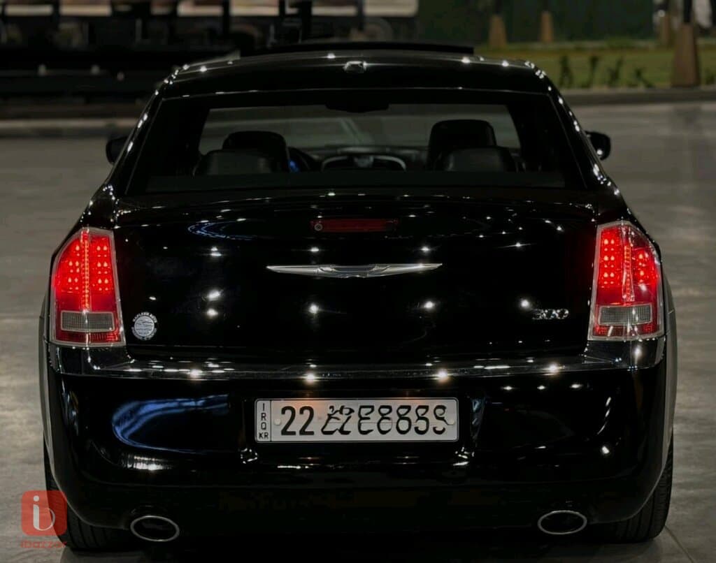 Chrysler 300 S 6