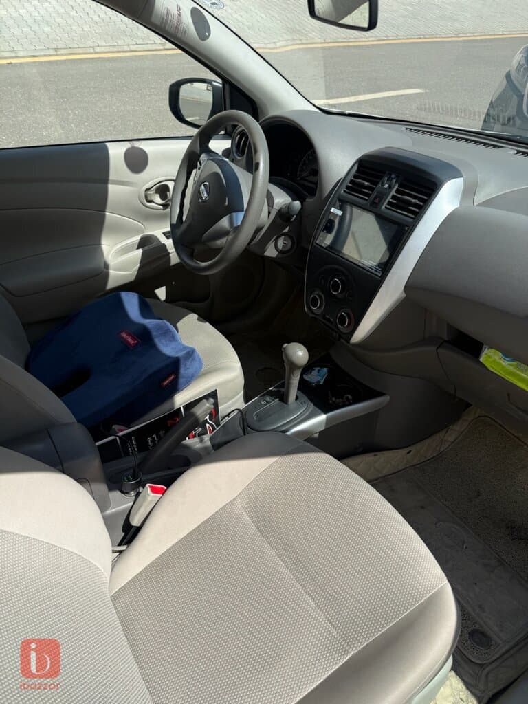 Nissan Sunny SV 8