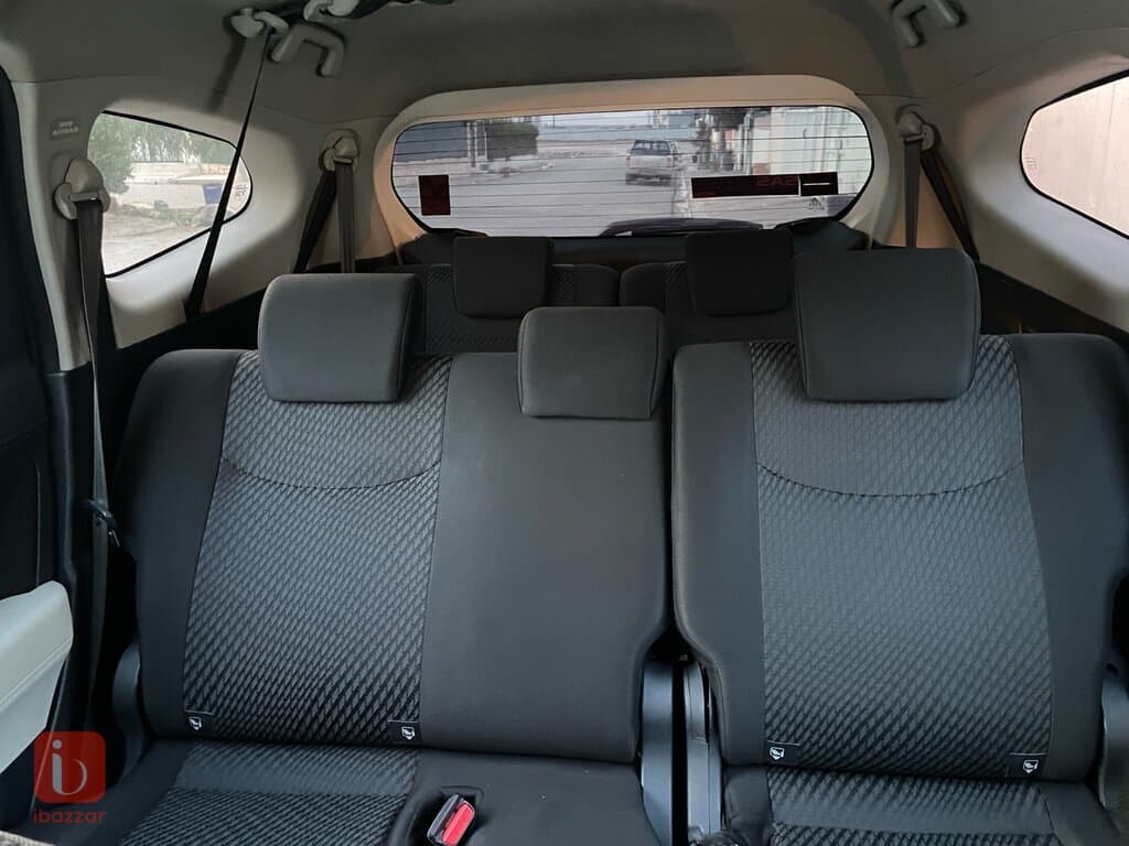 Toyota Rush GX 6