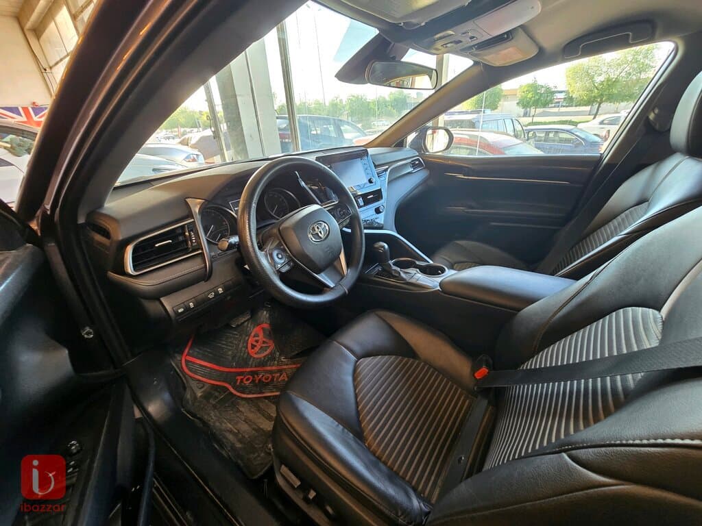 Toyota Camry SE 5