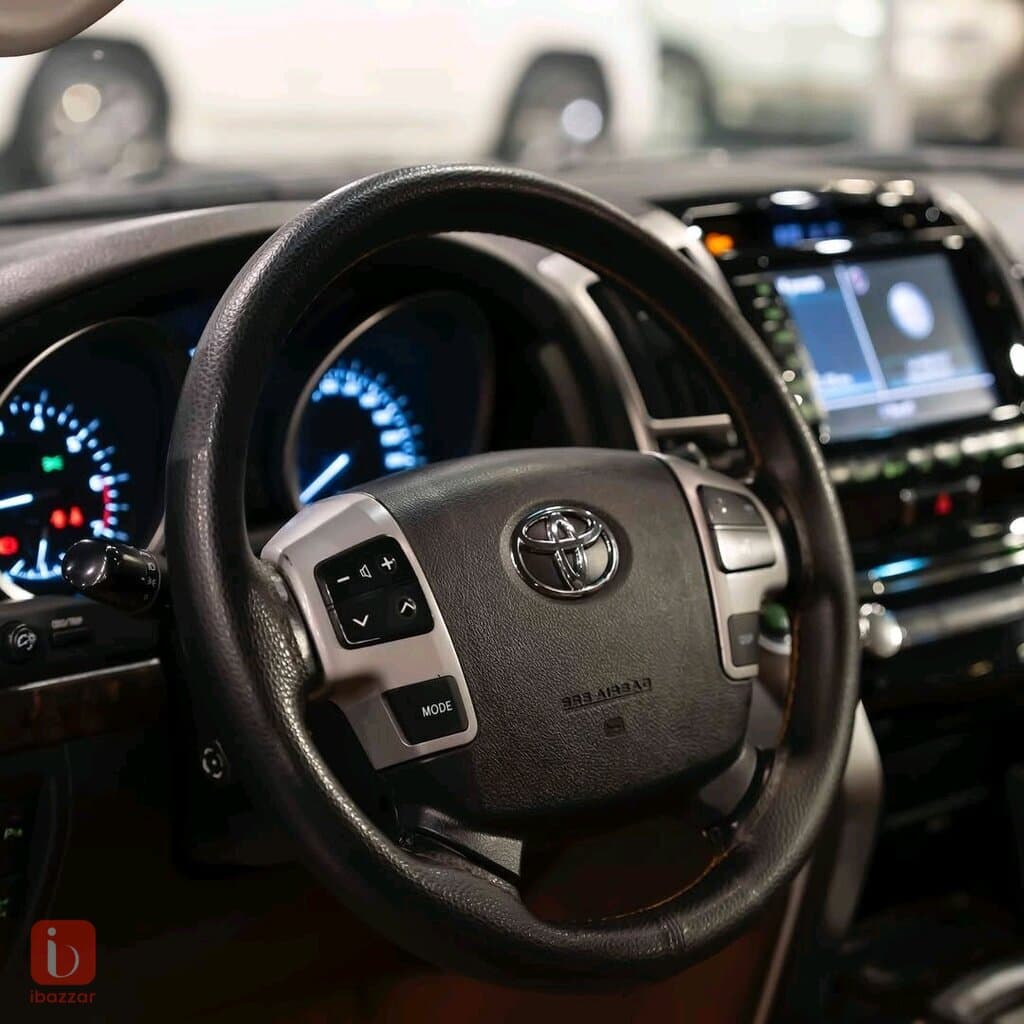 Toyota Land Cruiser VXR 7