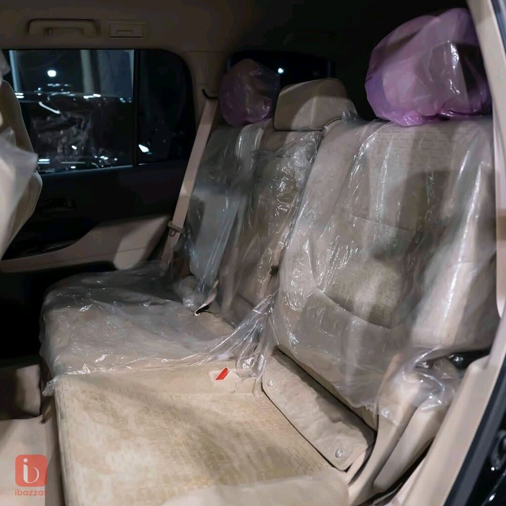 Toyota Land Cruiser GXR 8