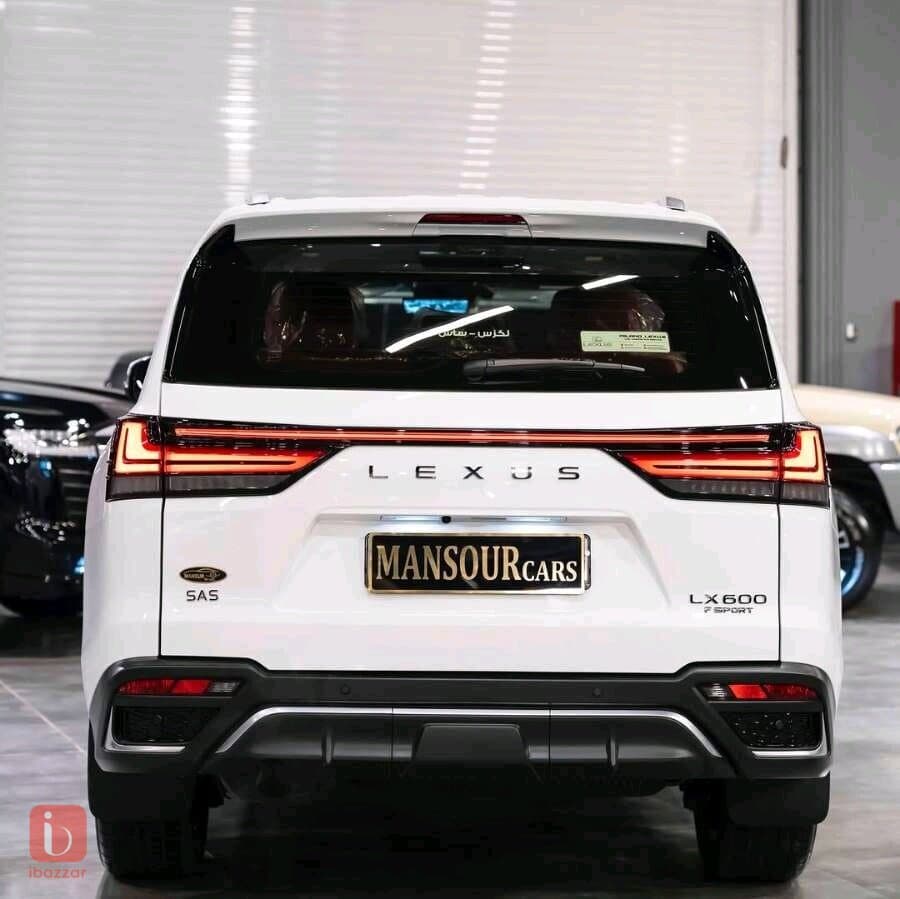 Lexus LX600 F Sport 4