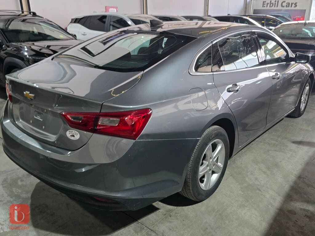 Chevorlet Malibu LS 3