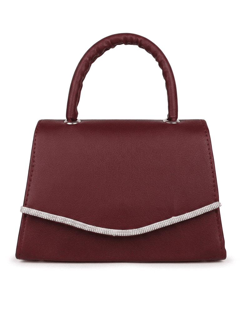 The elegance of colors.. one bag for every occasion! 👜✨ 1