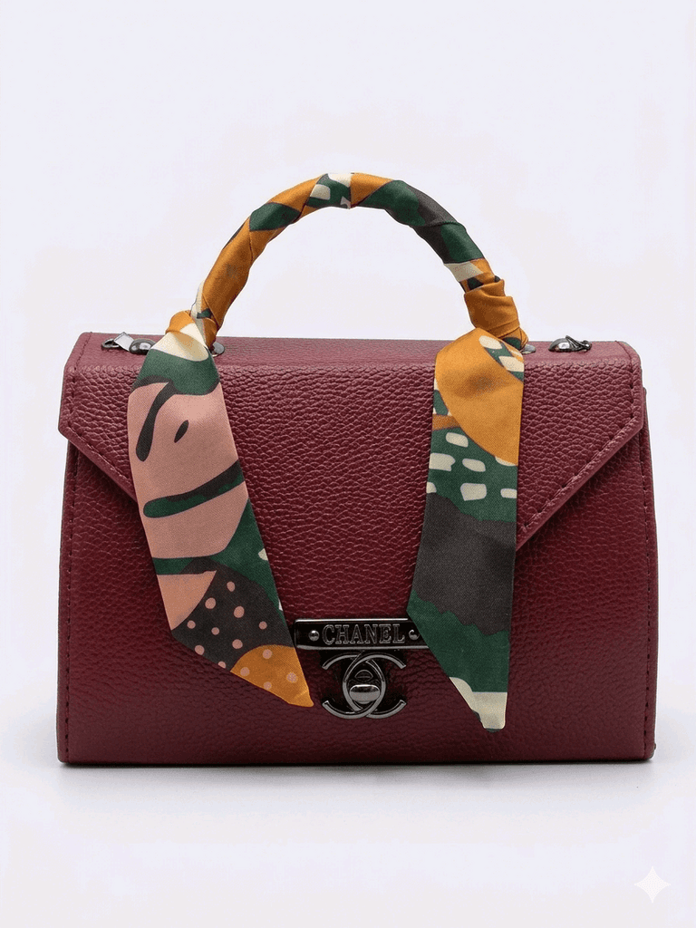 Refine your look with a mix of classic elegance and modern flair! ✨👜 1