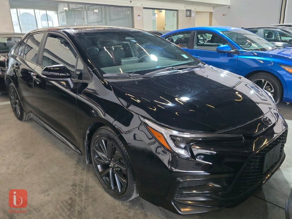Toyota Corolla SE 2