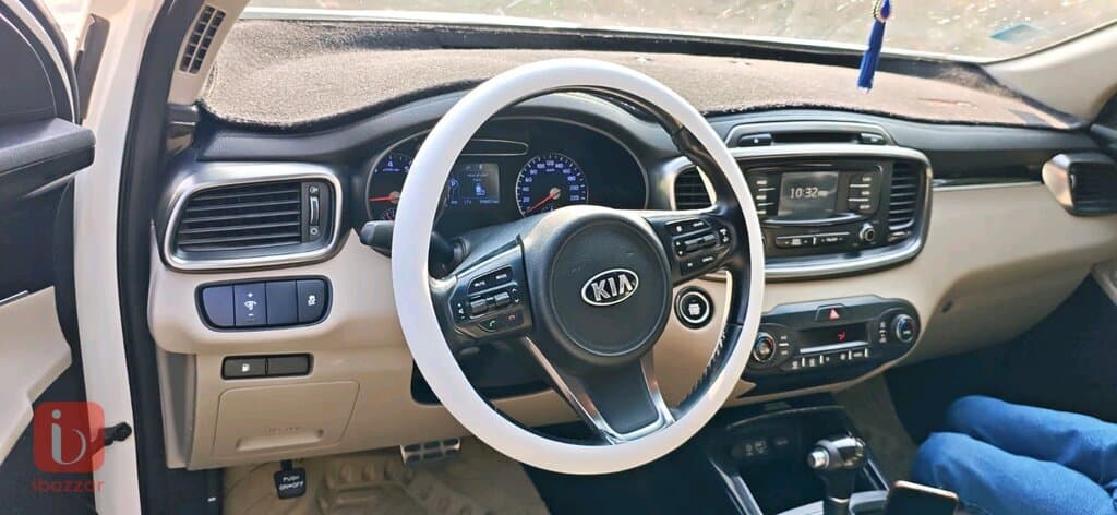 KIA Sorento LX 6