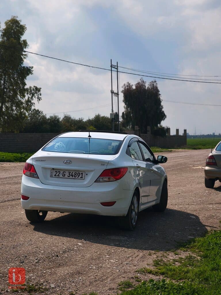 Hyundai Accent GLS TOP 6