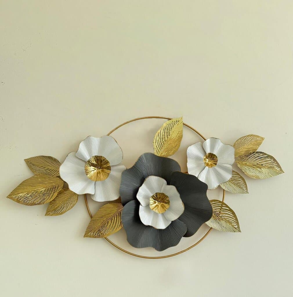 Elegant Metal Floral & Leaves Wall Decoration 2