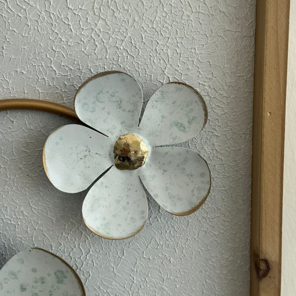 Metal White Flower & Wooden Frame Wall Decoration 4