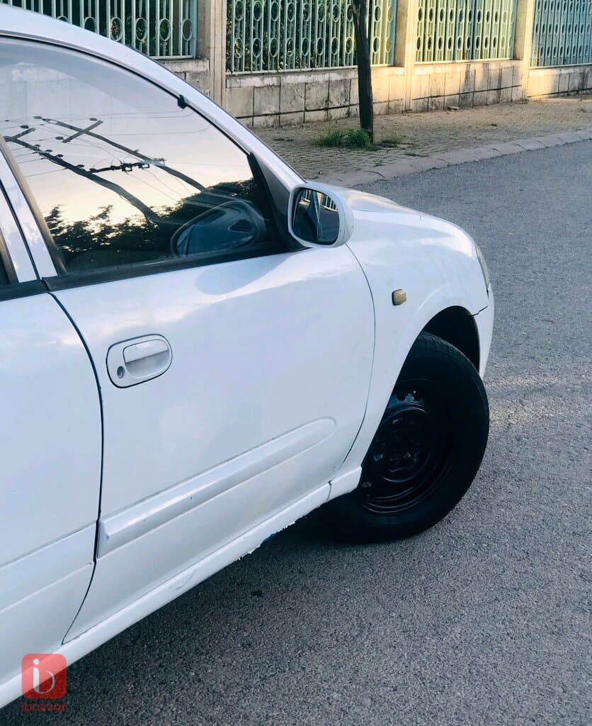 Nissan Sunny Base 12