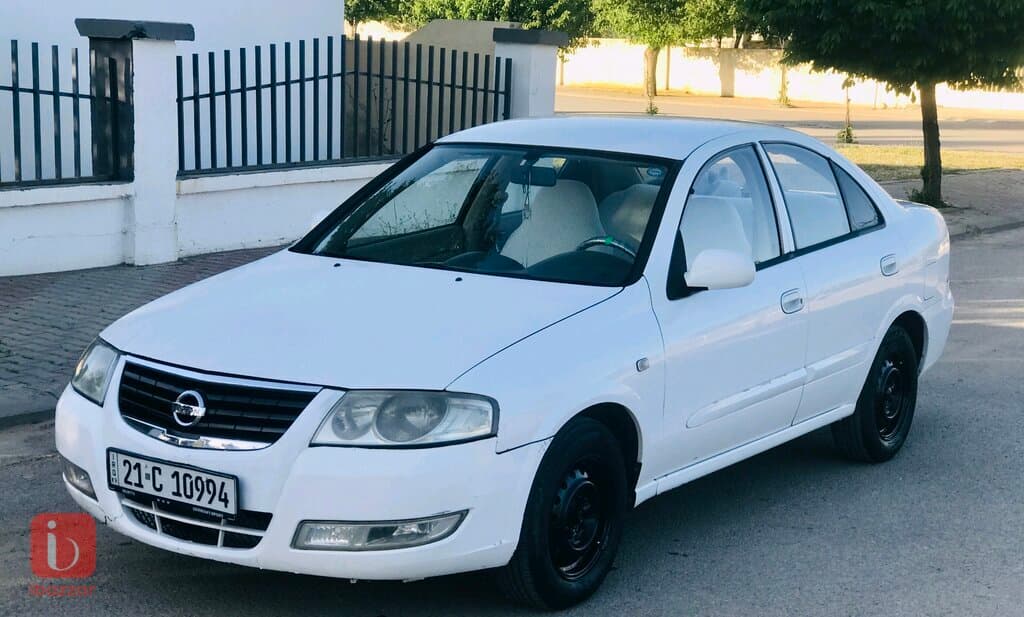 Nissan Sunny Base 3
