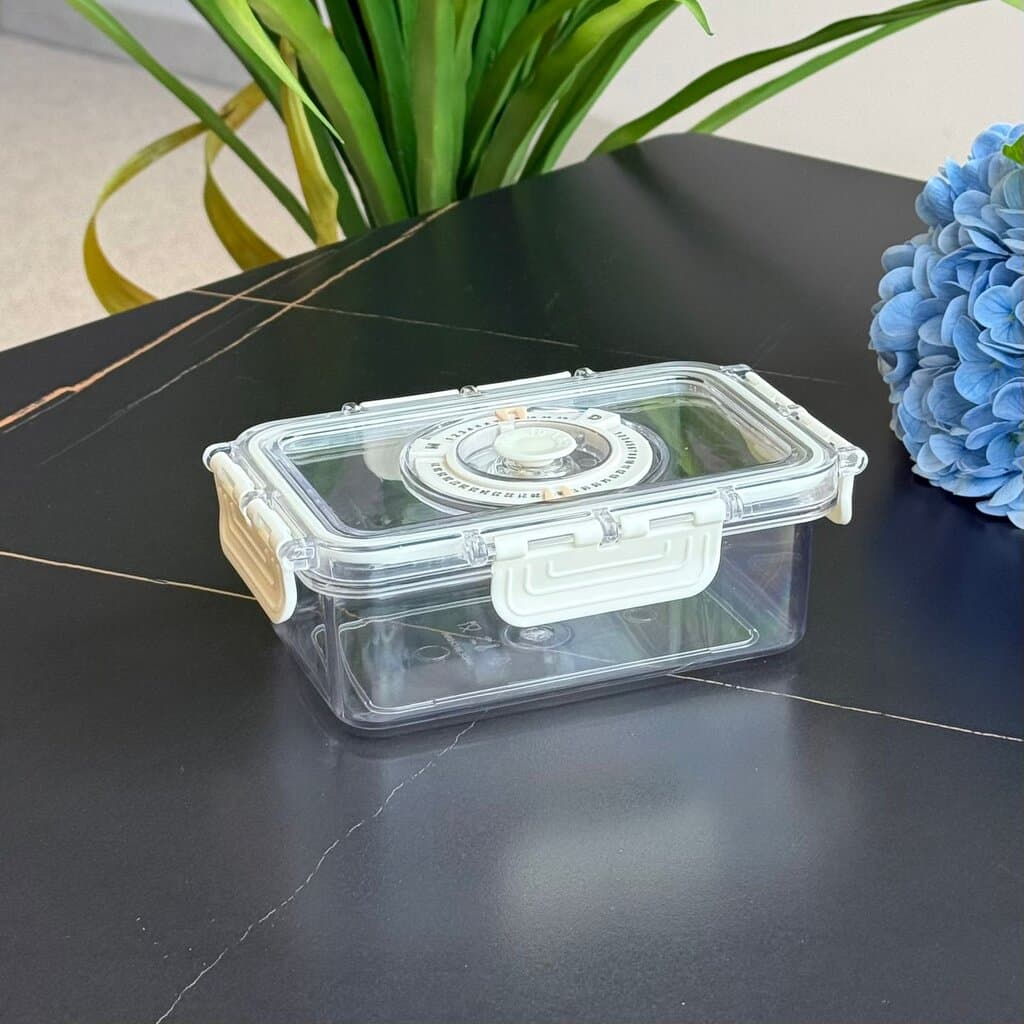 4-Piece Clear Airtight Food Storage Container Set - With Date Dial 3