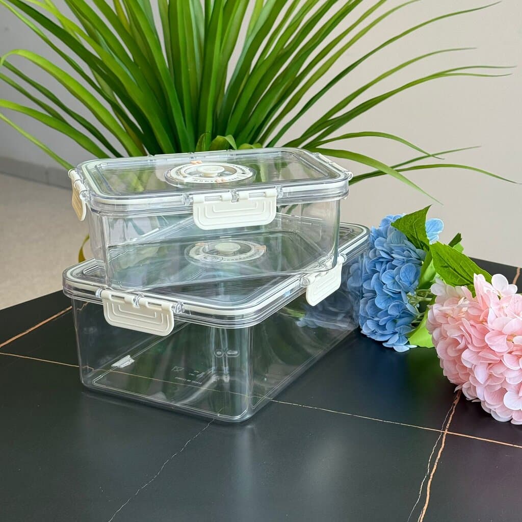 4-Piece Clear Airtight Food Storage Container Set - With Date Dial 11