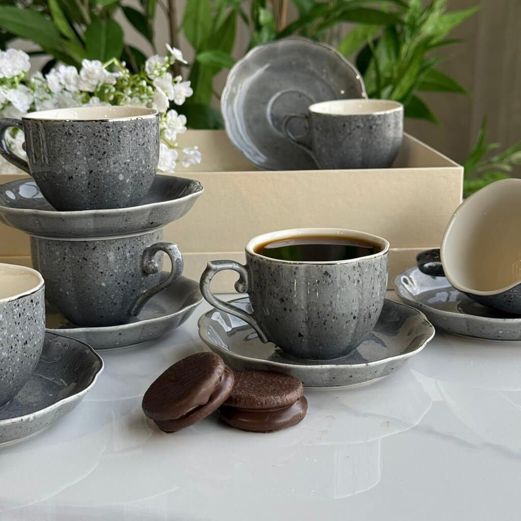 Classic Design Coffee Cup & Saucer Set 8