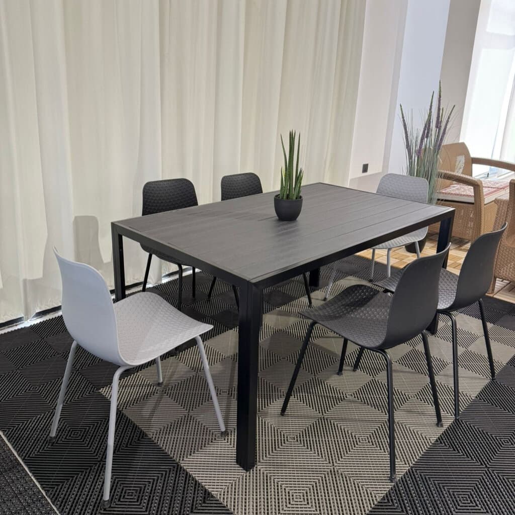 Modern Chair & Nova Table Outdoor Furniture Set 1
