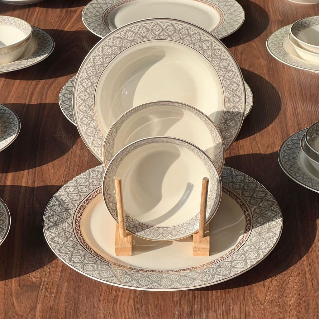 39PCS Round Porcelain Dining Tableware Set 1