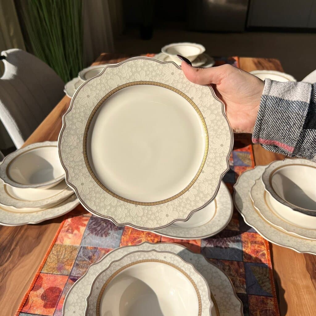 20PCS Porcelain Wavy Gold Dining Tableware Set 8
