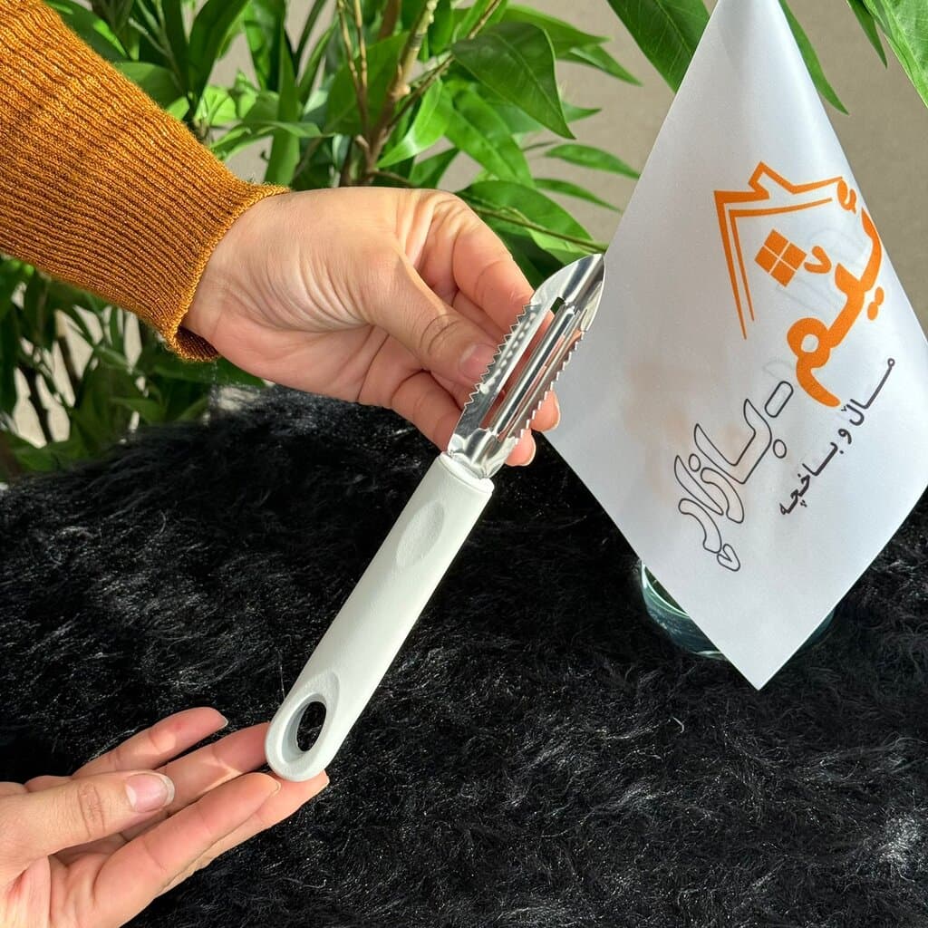 Durable Peeler/Scaler Knife 4