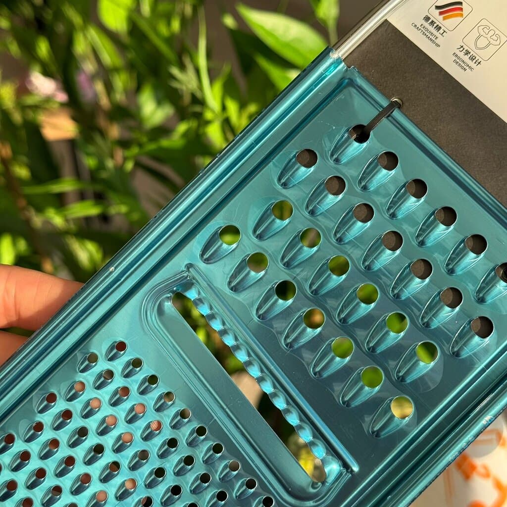 Stainless Steel Multi-Purpose Kitchen Grater 4