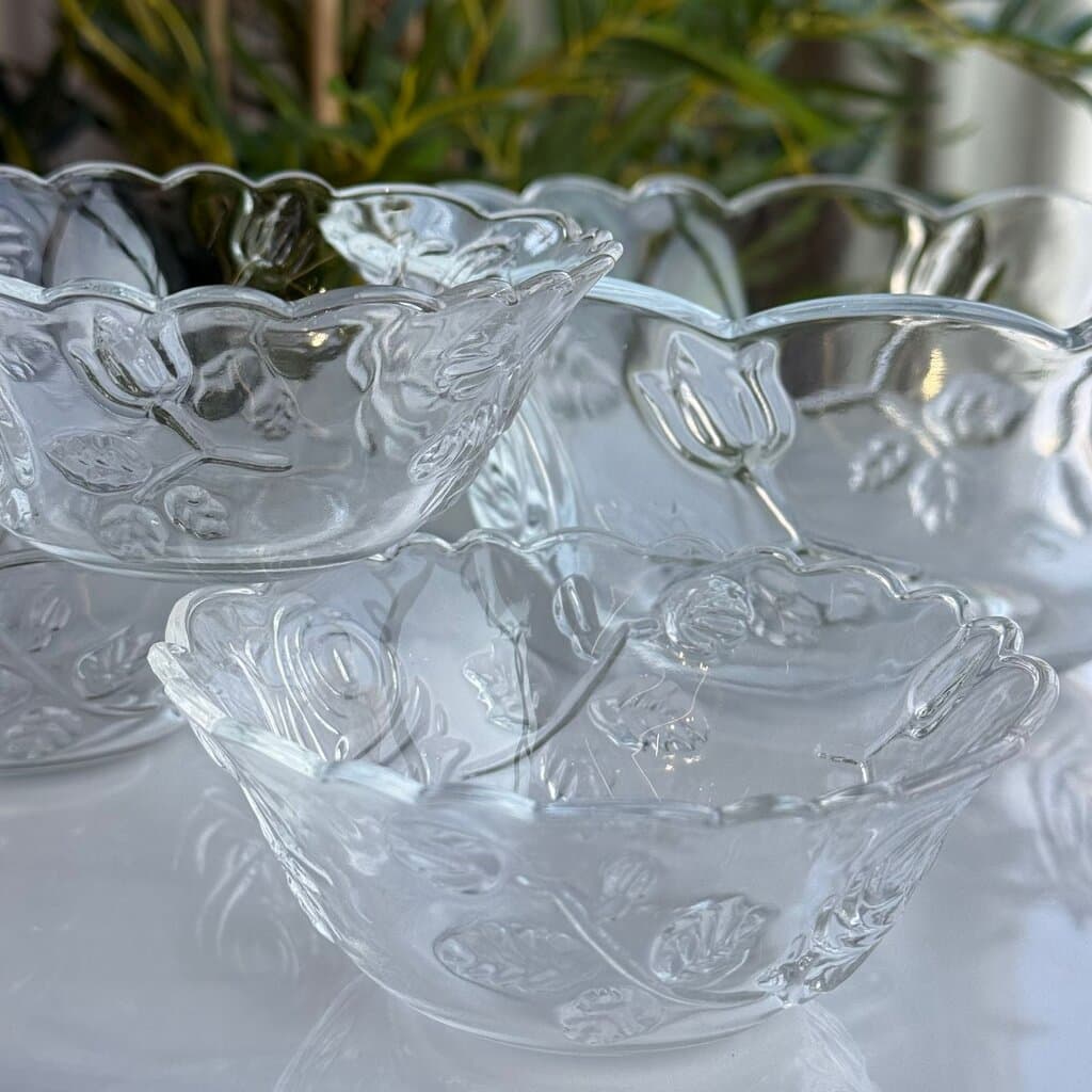 Elegant Glass Dessert & Salad Bowl Set 4