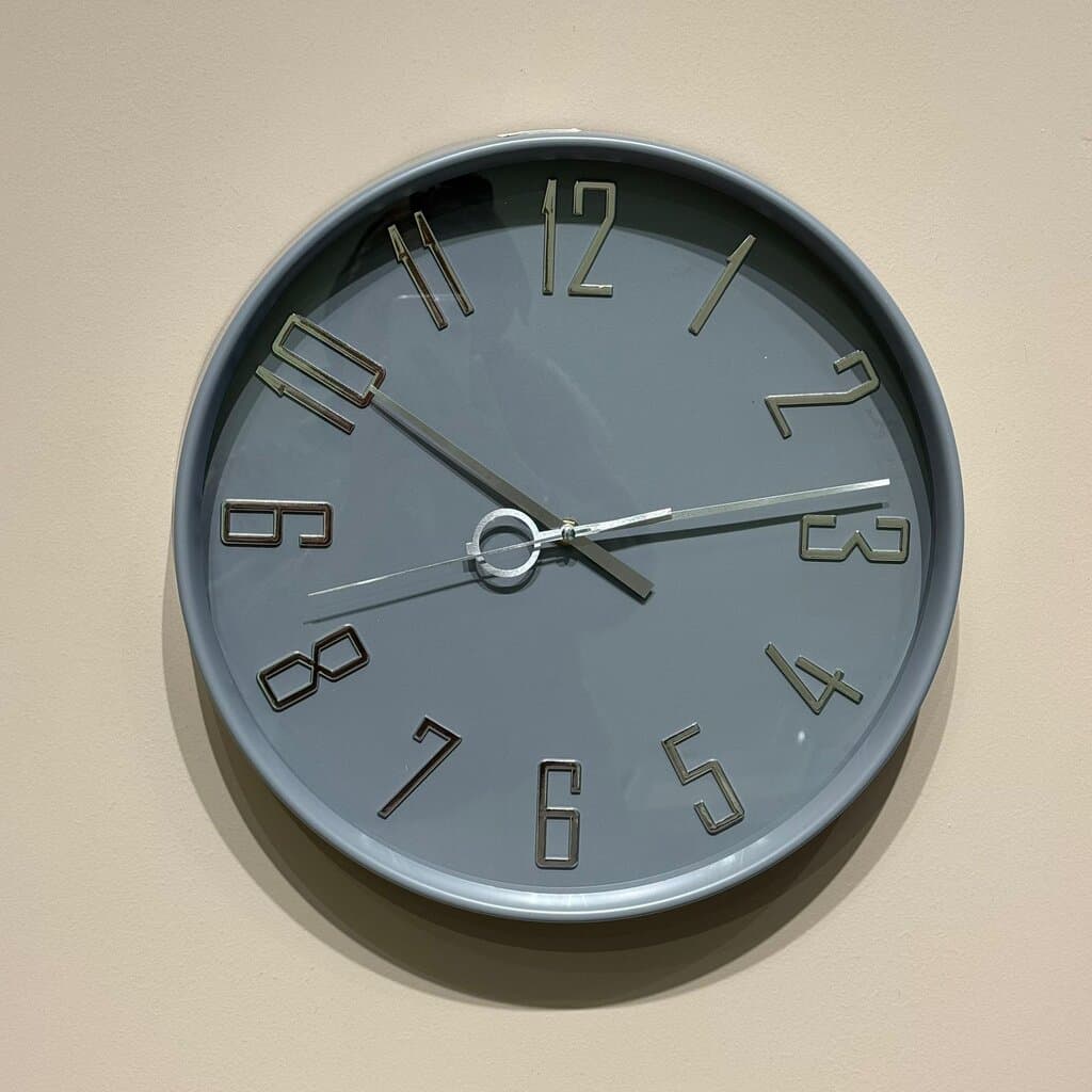 Modern Minimalist Wall Clock 1