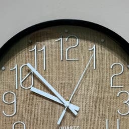 Wood-Style Texture Wall Clocks — photo 4